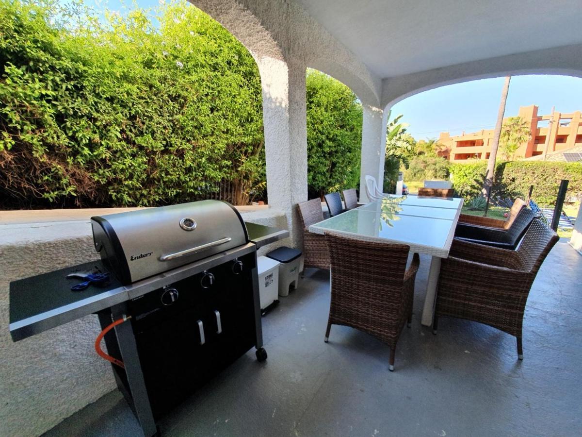 Beautiful 5 Bedroom Villa, Sea Views, Private Pool, Estepona Newly Refurbished 外观 照片